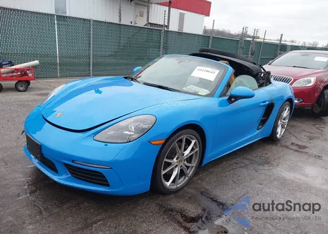 2022 Porsche 718 Boxster T from USA, damaged, VIN WP0CA2A80NS205517